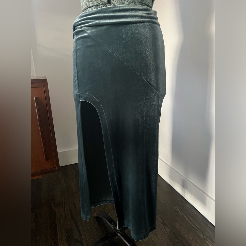 Forever 21 Velvet Skirt in Deep Blue/Green